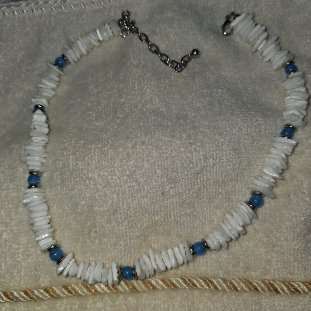 Chic White and Blue Beaded Necklace